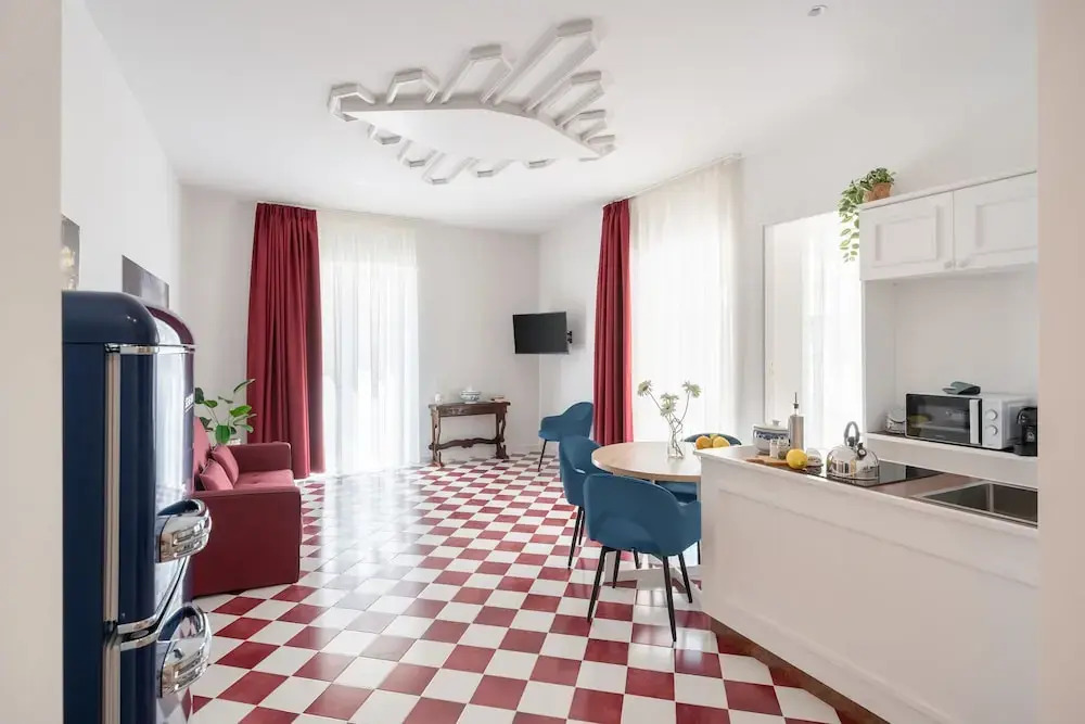 Luxury New Sorrento Home With Terrace - Sleeps 12