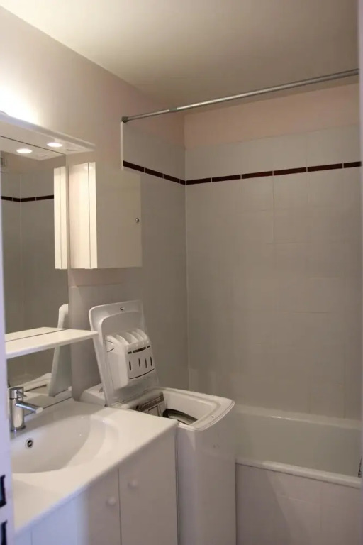 4 persons apartment in a quiet area Apartment 1 agence la cime