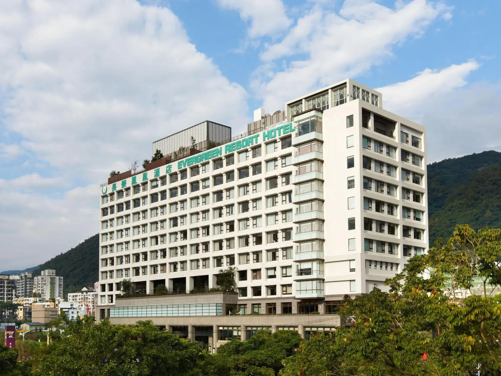 Evergreen Resort Hotel - Jiaosi