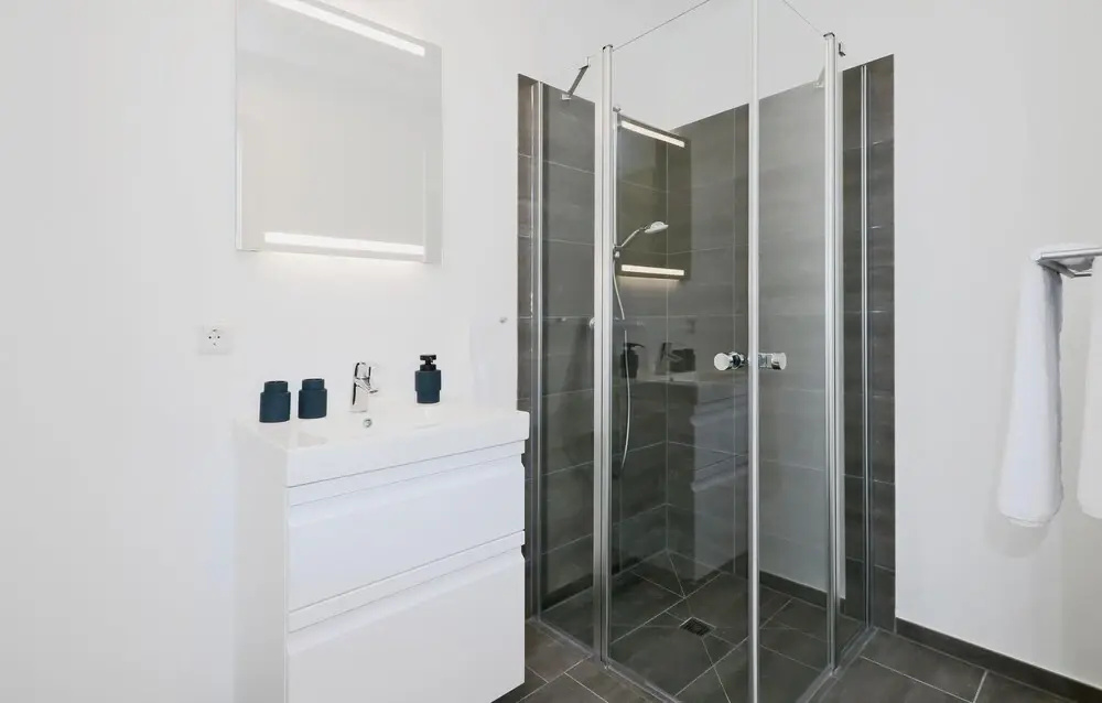 Amazing Apartment in Lembruch/dümmer See With 2 Bedrooms, Wifi and Indoor Swimming Pool