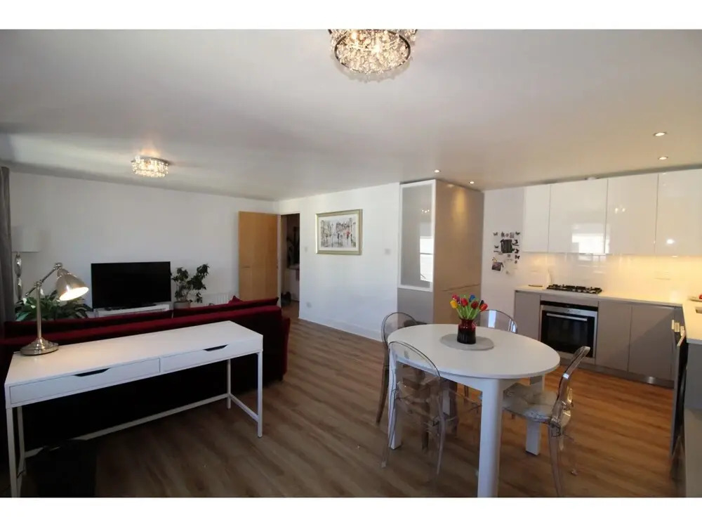Stylish Modern 1BR Flat for 4 in Shore Side Leith