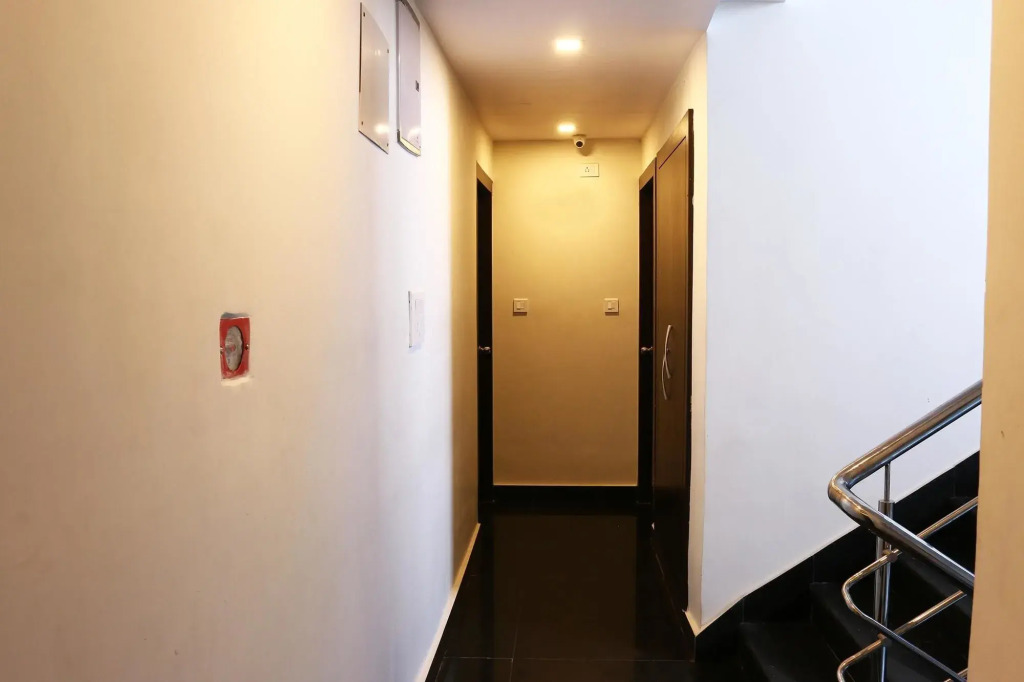 Oyo Rooms Parama Island Em Bypass