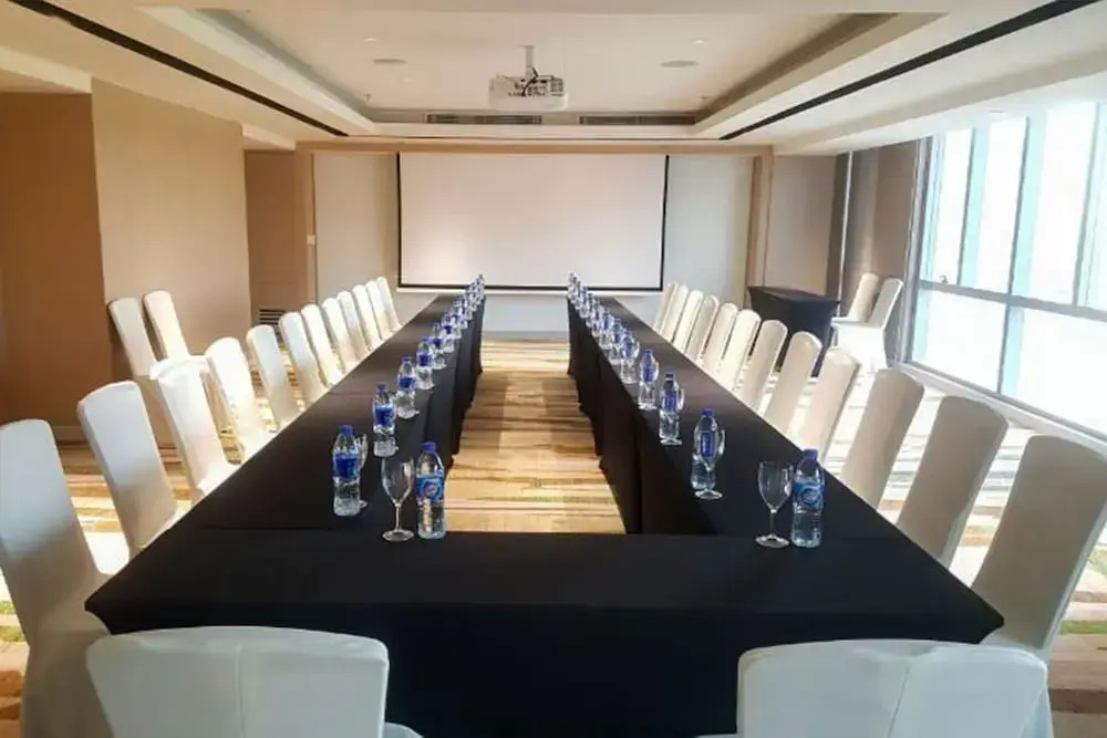 Zealax Hotel & Residence