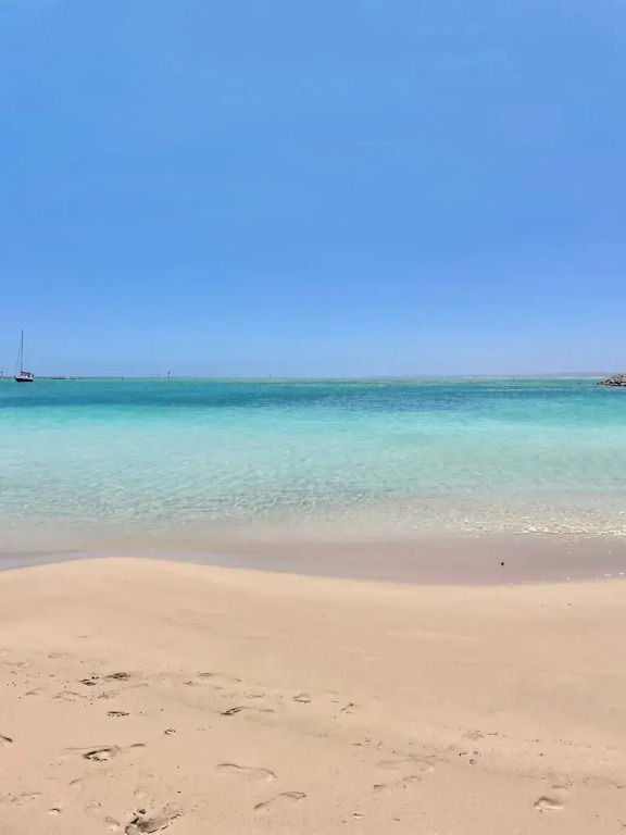 Geraldton Shoreline Lodge