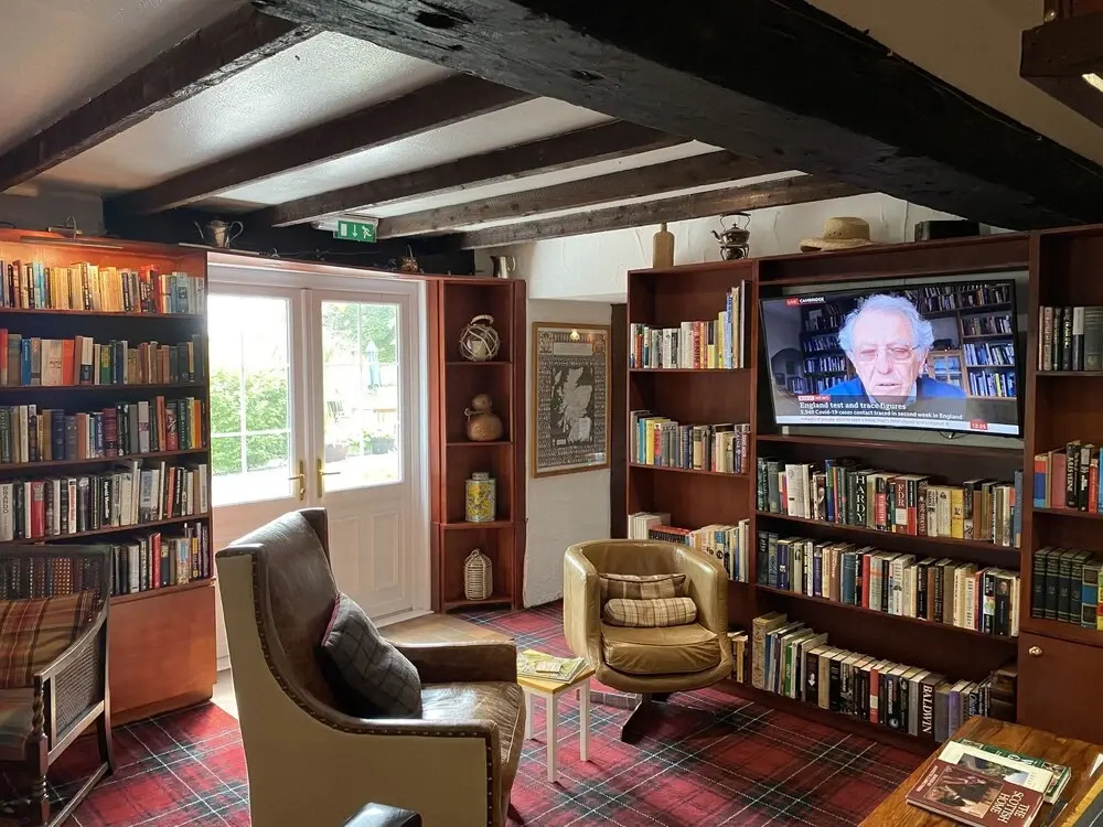 Torrs Warren Country House Hotel