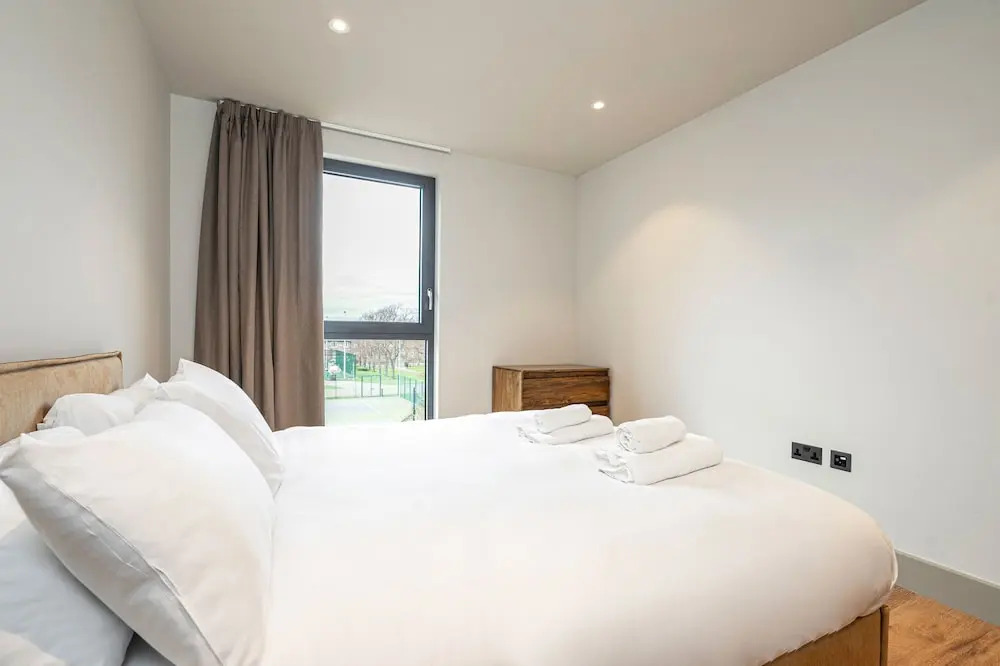 Spacious Flat in North London