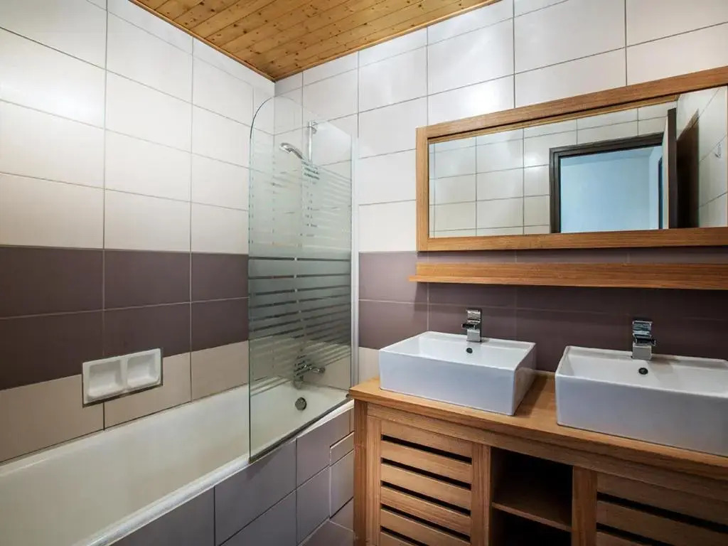 Appartement Val-d'Isère, 2 pièces, 6 personnes - FR-1-519-17