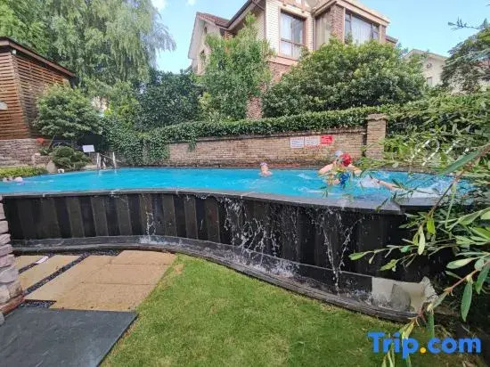 Wuyishan Lanyue Villa Hotel (Sangu Resort)