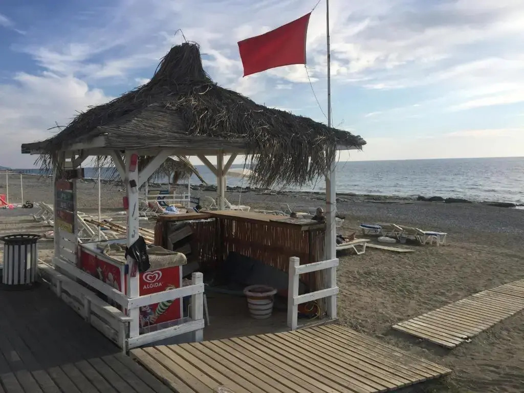 100m to the sea by the Dim River two bedroom fully equipped and furnished luxury house
