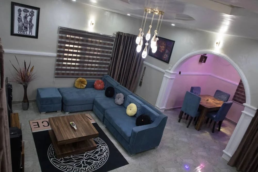 Pearless Apartment
