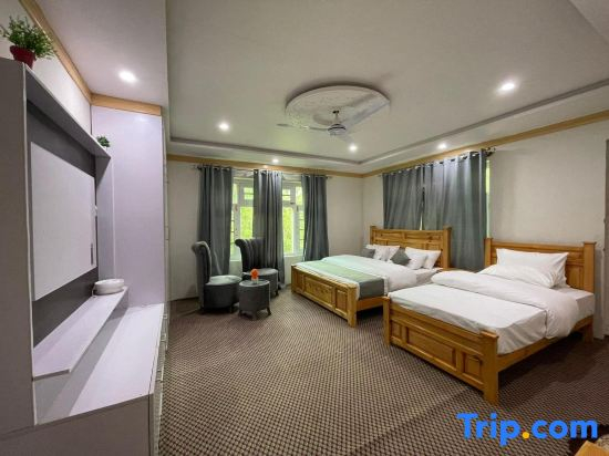 Skardu Saraye Hotel & Resort