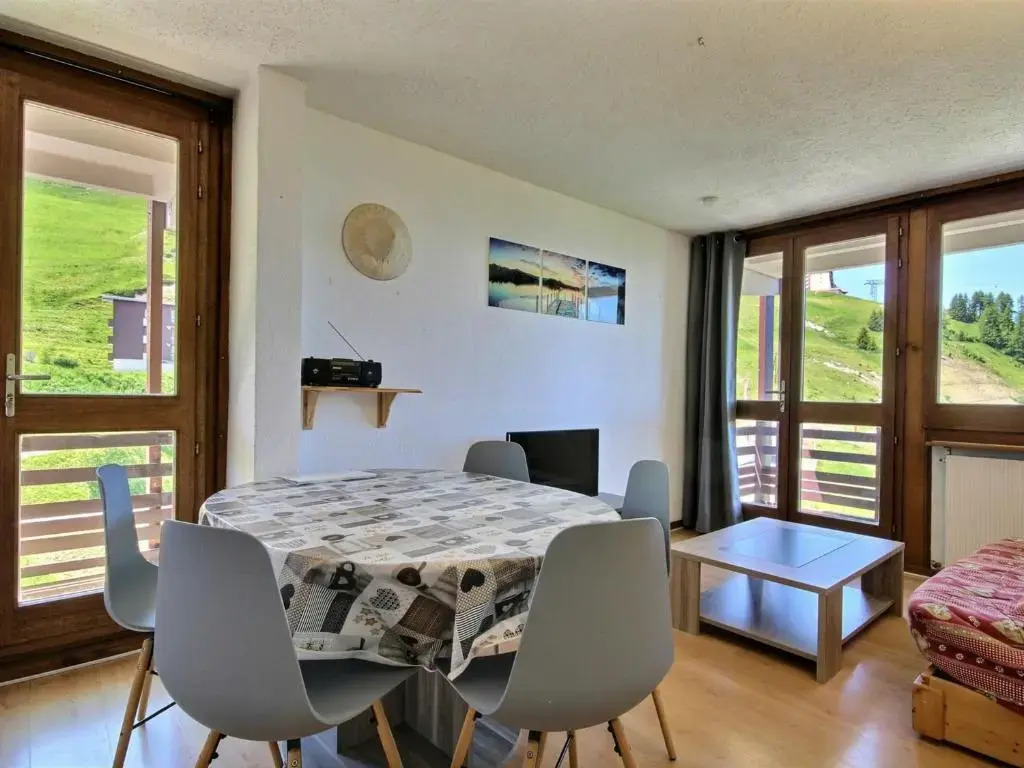 Appartement La Plagne, 2 pièces, 5 personnes - FR-1-455-16