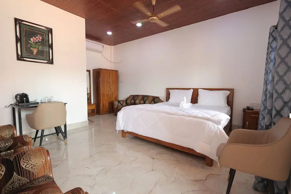 Luit Blue Homestay & Resorts