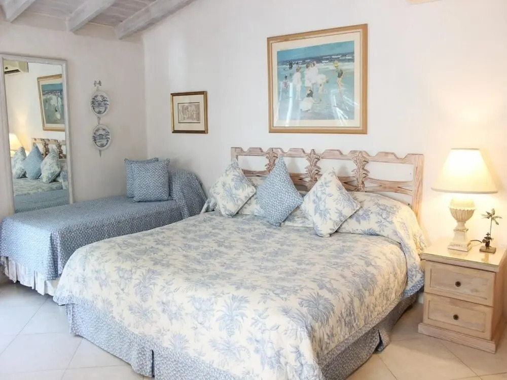 Sunny Vacation Villa 15