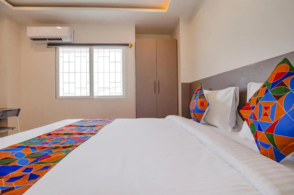 Fabhotel Athasri Inn