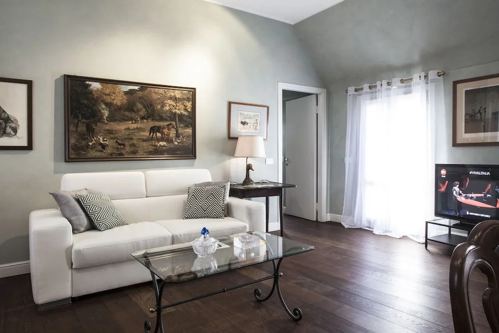 Hemeras Boutique House Aparthotel Montenapoleone 2