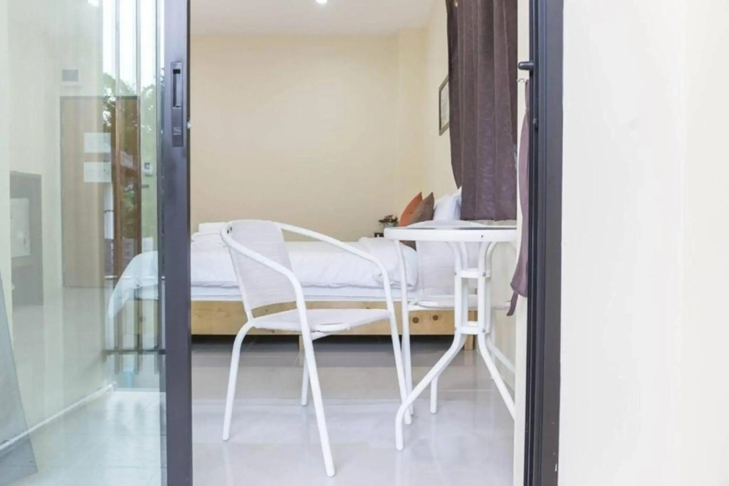 Yaibua Hotel