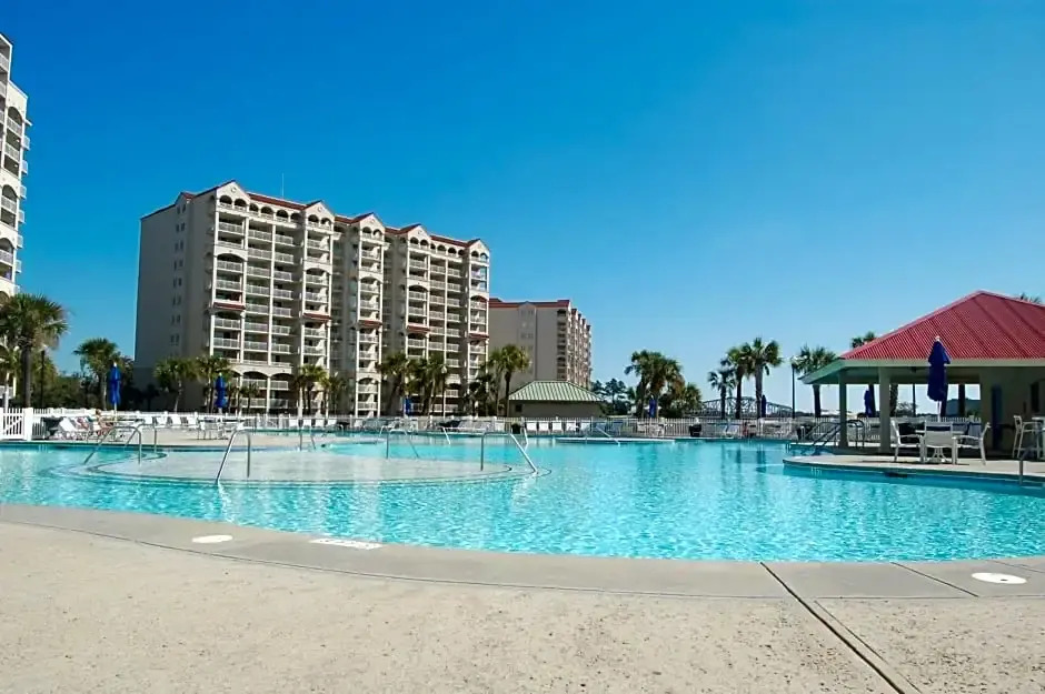 Barefoot Yacht Club & Resort Villas