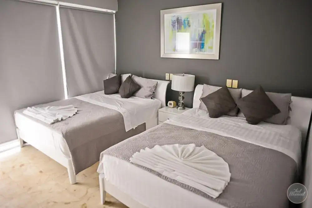 Magia Apartment F102 by iMexico
