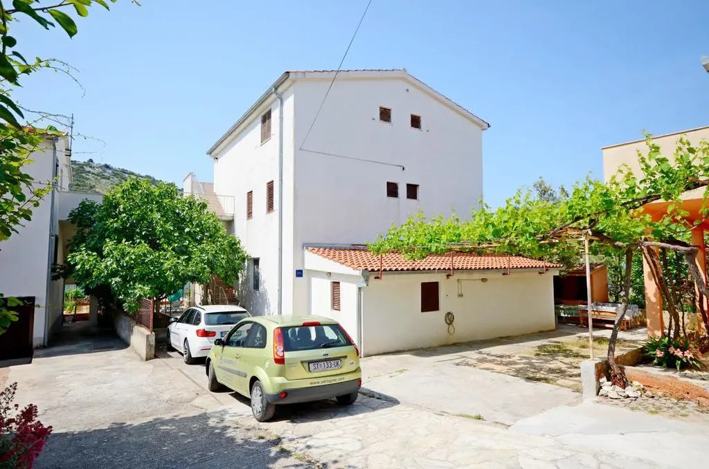 Apartments Sinisa