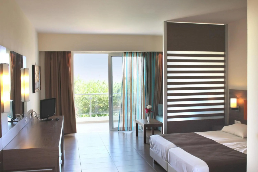Sea Melody Beach Hotel Apartments