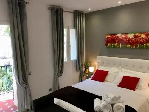 Loger Confort Apartments Beach&Pool
