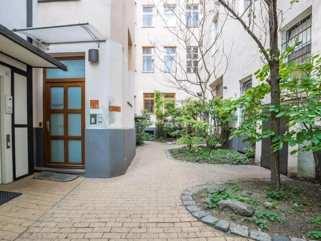 Schoenhouse Avenue - Digital Access