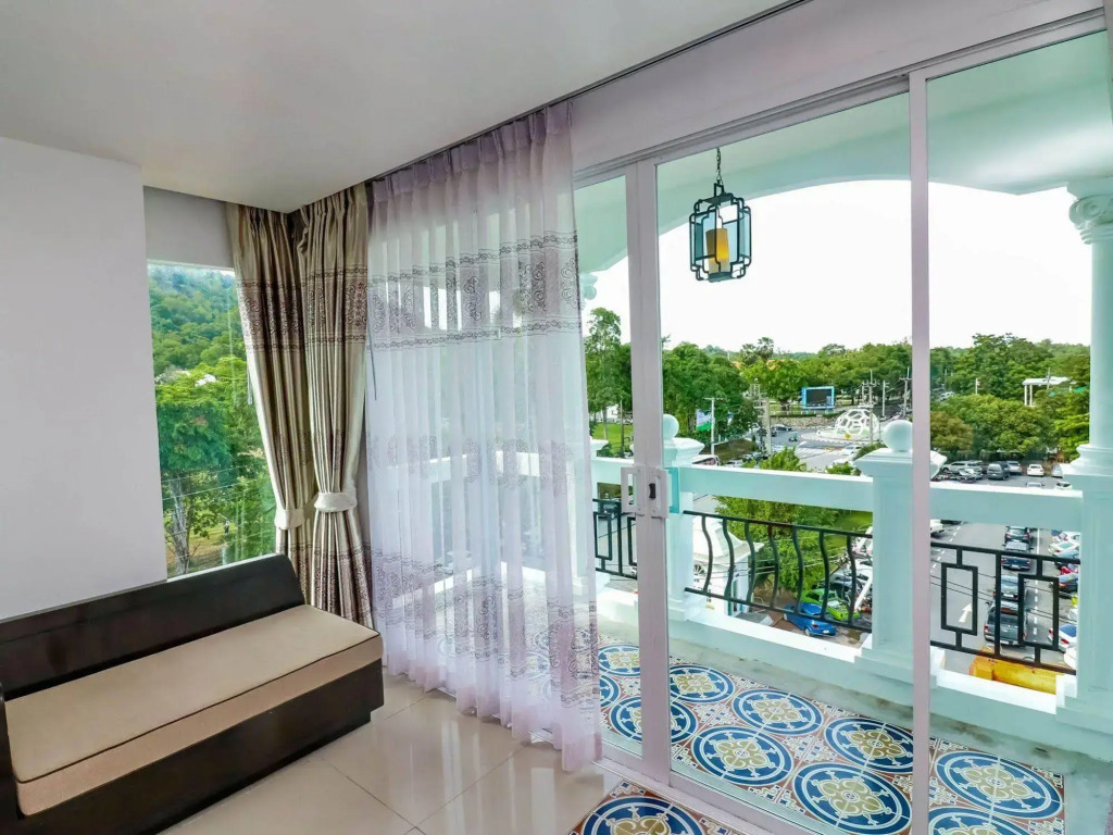 NIDA Rooms Talat Yai Robinson Ocean