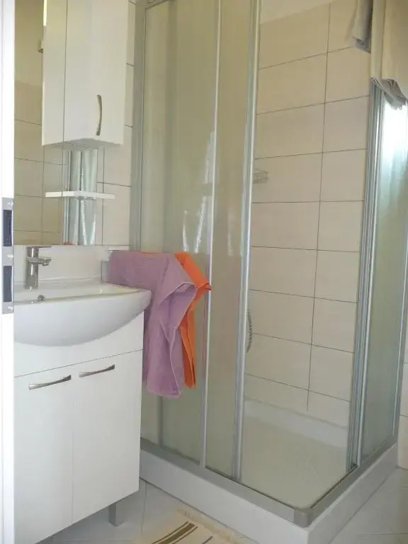 Rooms & Apartments Milka