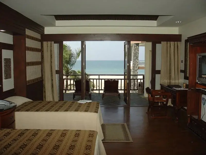 Sunny Paradise Resort