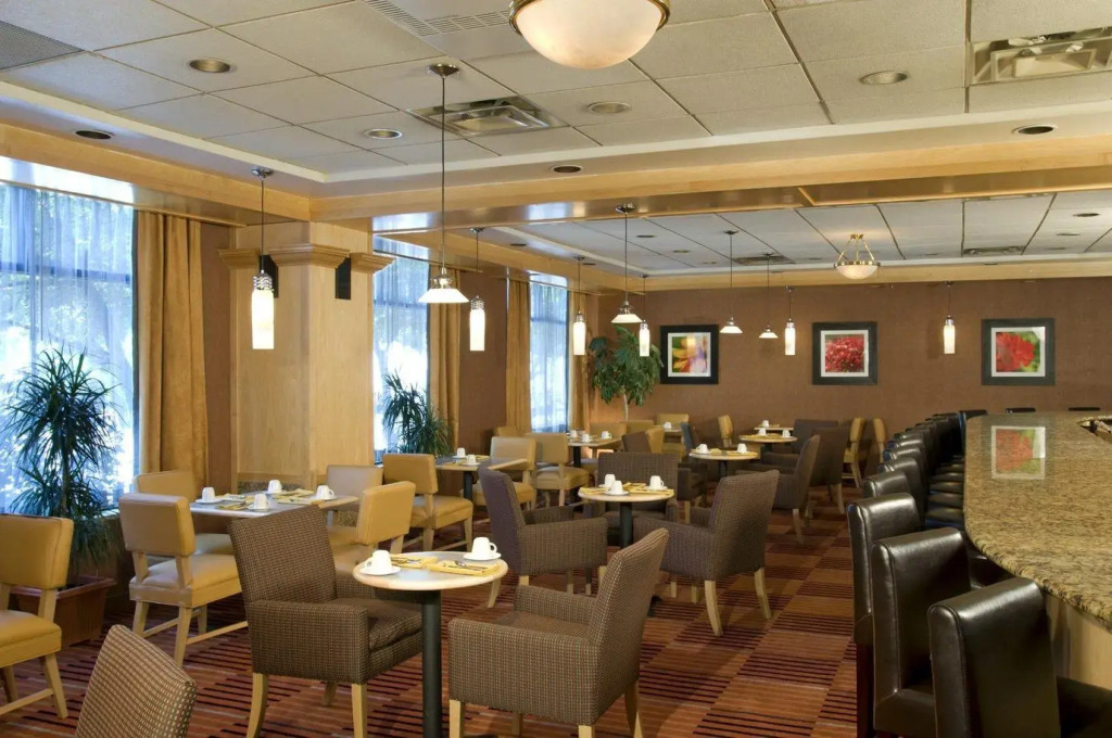 Radisson Hotel Detroit Metro Airport