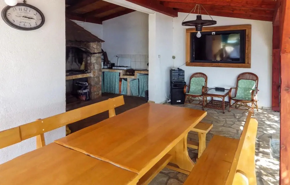 Awesome Home in Jablanac With Wifi and 6 Bedrooms