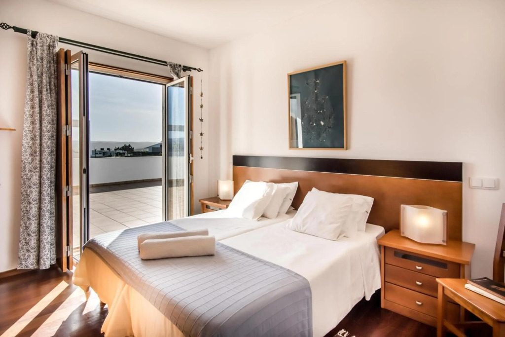 Beachside Villa 5 Bdr 6 Baths Sleeps 9plus ppl