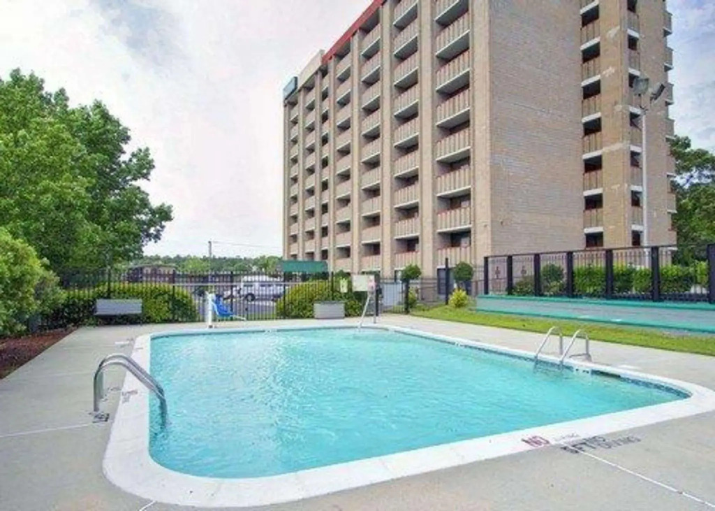 Quality Inn & Suites Fayetteville
