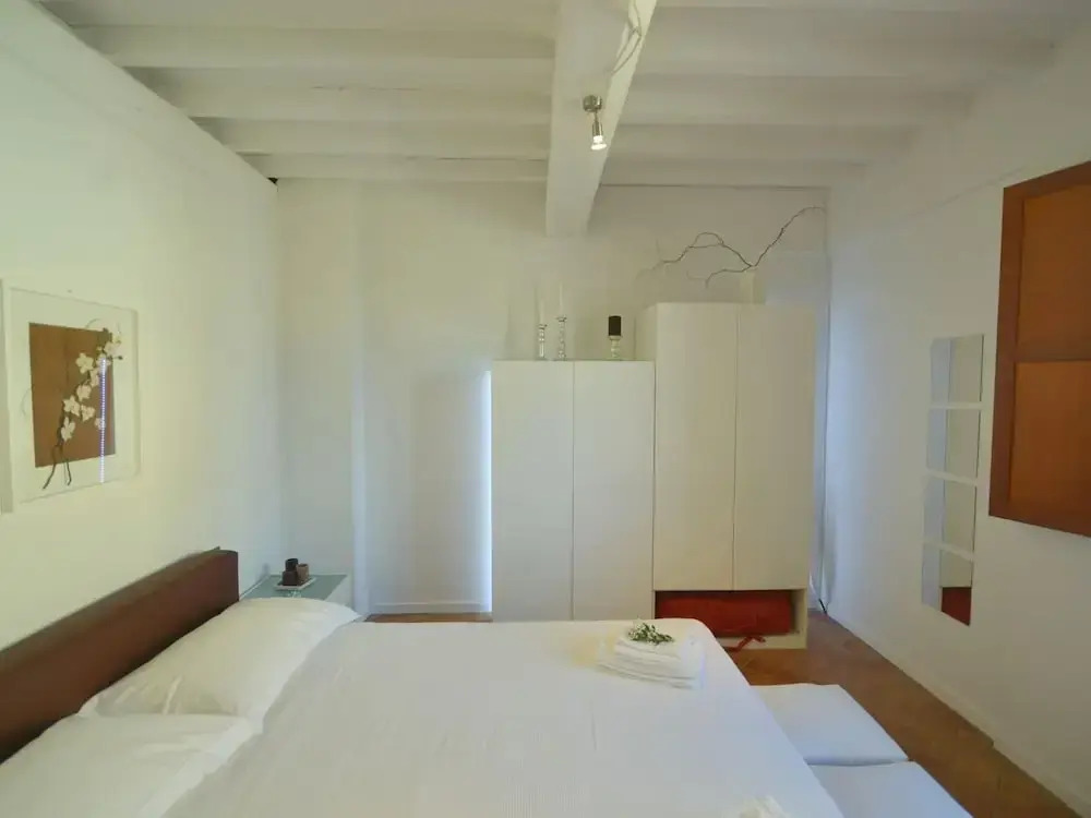 Cosy Apartment With Swimming Pool and Garden Close to Volterra and S Gimignano