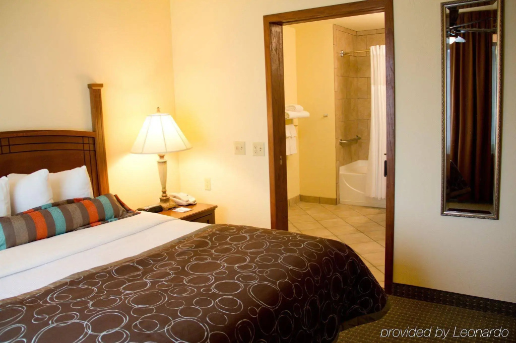 Staybridge Suites Fairfield Napa Valley Area by IHG