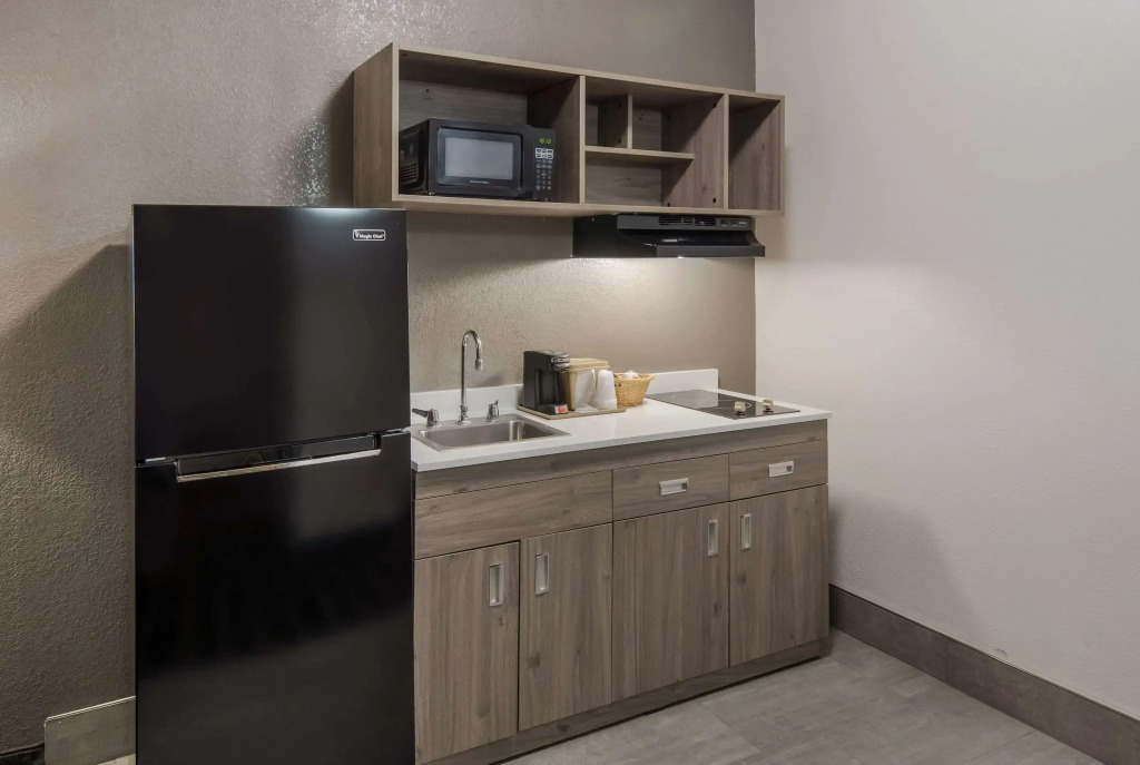 Quality Inn & Suites Waco North
