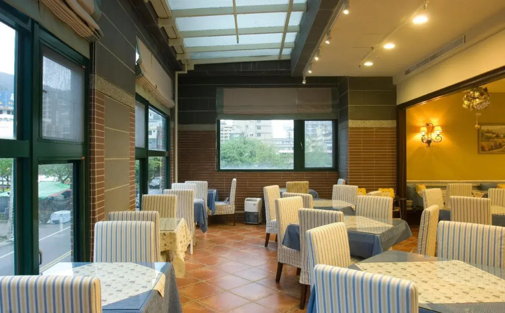 Muen Hot Spring Hotel