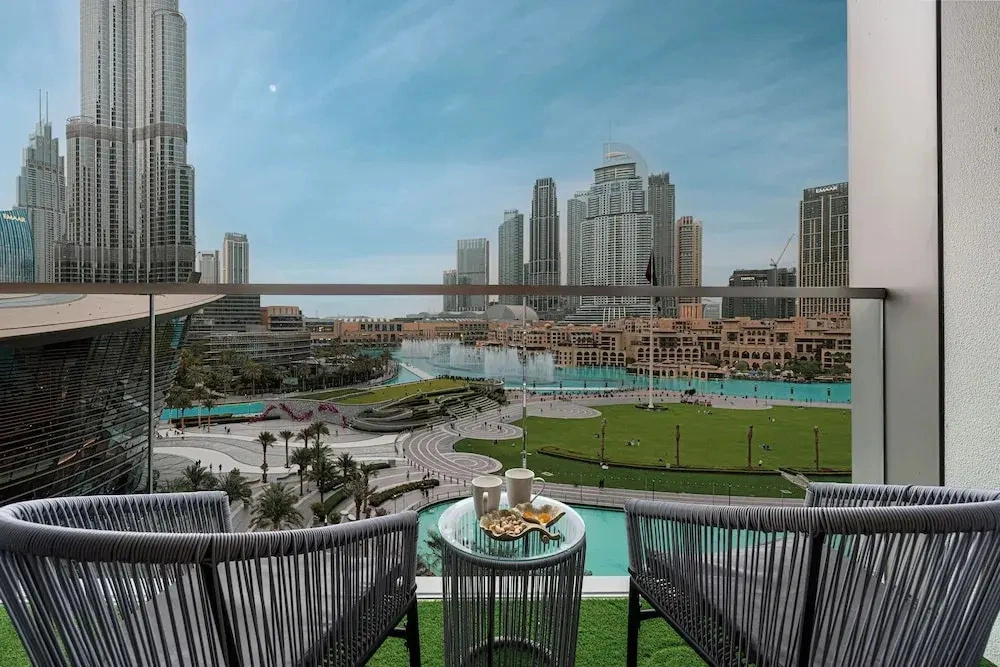 GOGOTO Burj & Fountain View Stay