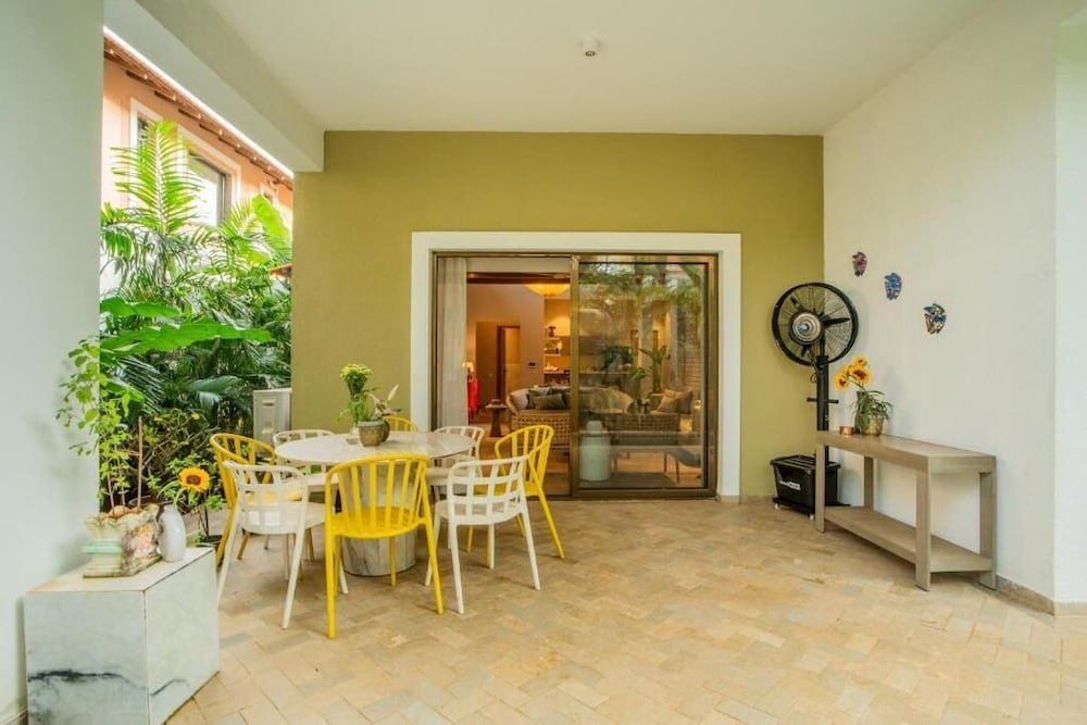 ELIVAAS Amado Villa Euphoria 4 BHK