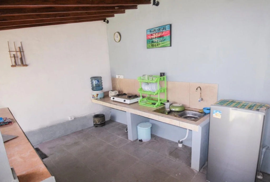 RIYURI GUESTHOUSE