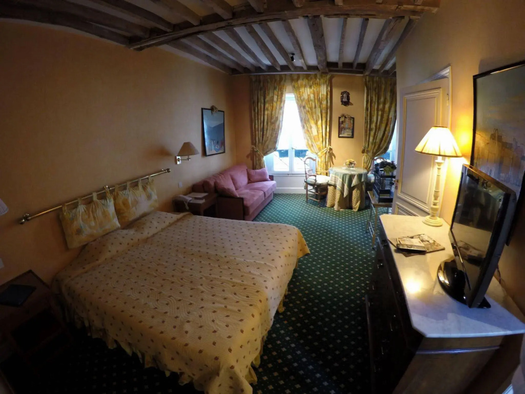 Le Relais Médicis