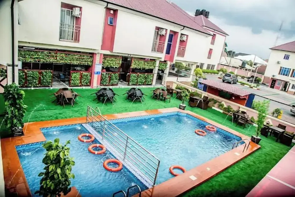 Villa Hilton  Hotels and Apartments