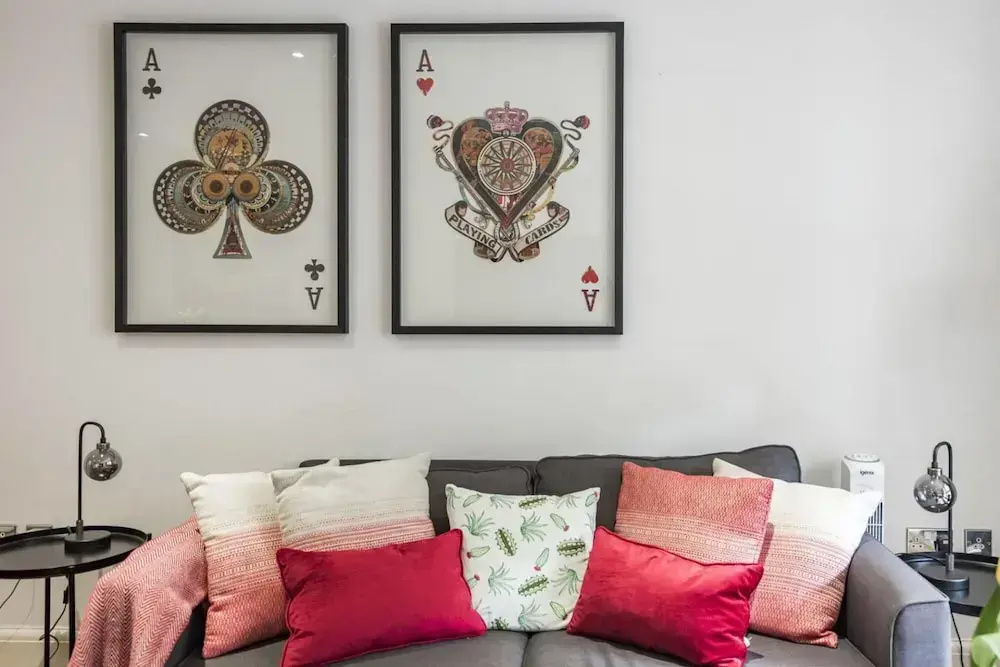2-bedroom Spacious Apartment in the Heart of Covent Garden, London