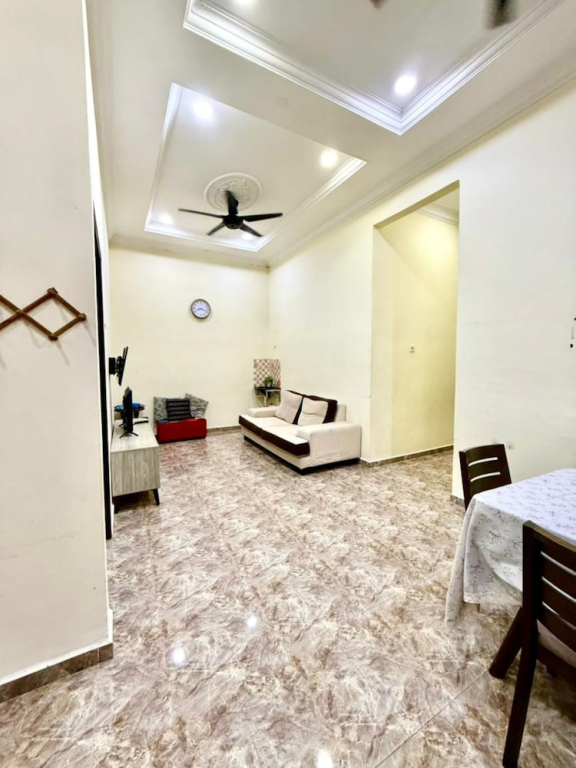Homestay Selesa KPB Guest House