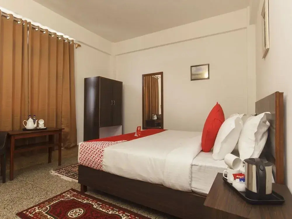 OYO 14894 Hotel Denzong Delight
