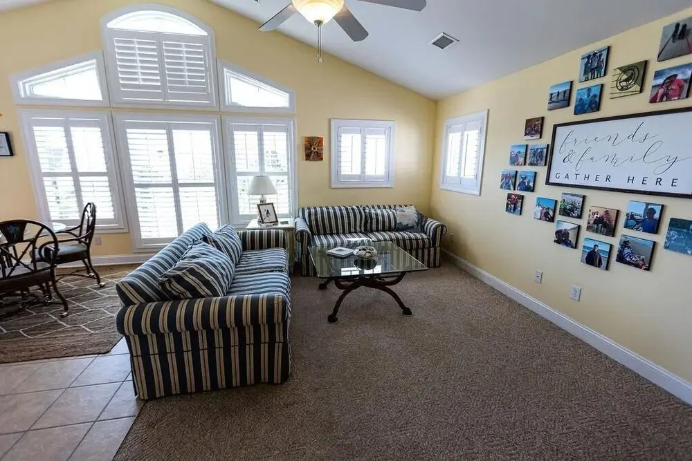 Ramons Roost 5 Bedroom Condo by Redawning