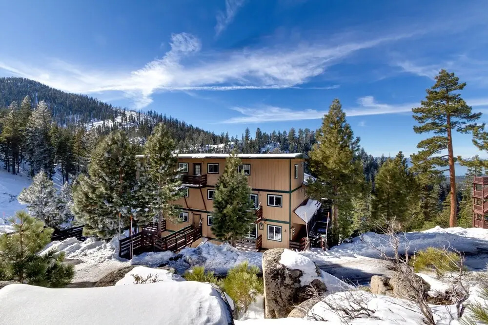 Tall Pine Chalet 3 Bedroom Home