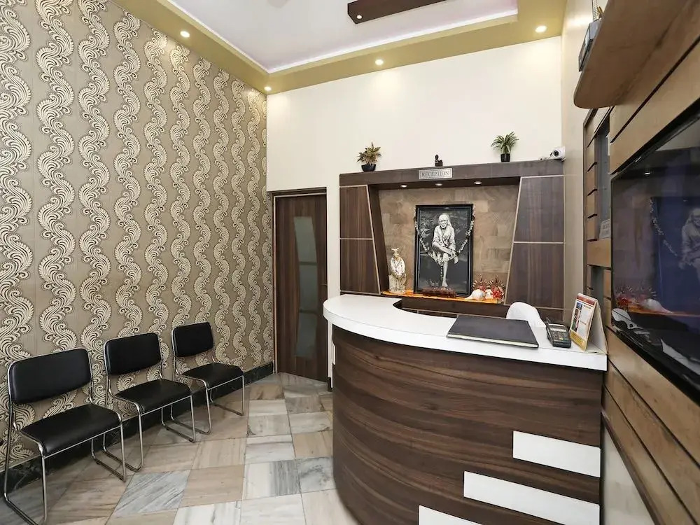 OYO 19379 Hotel Sai Palace