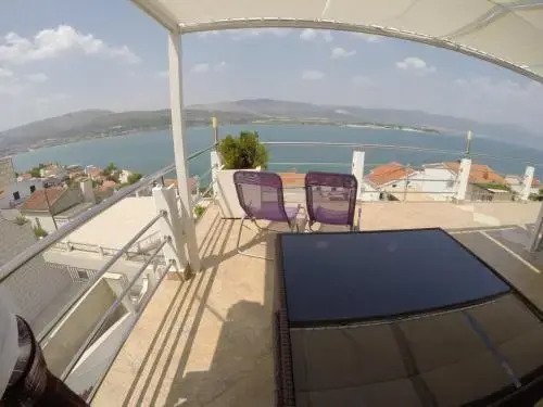 Palace View